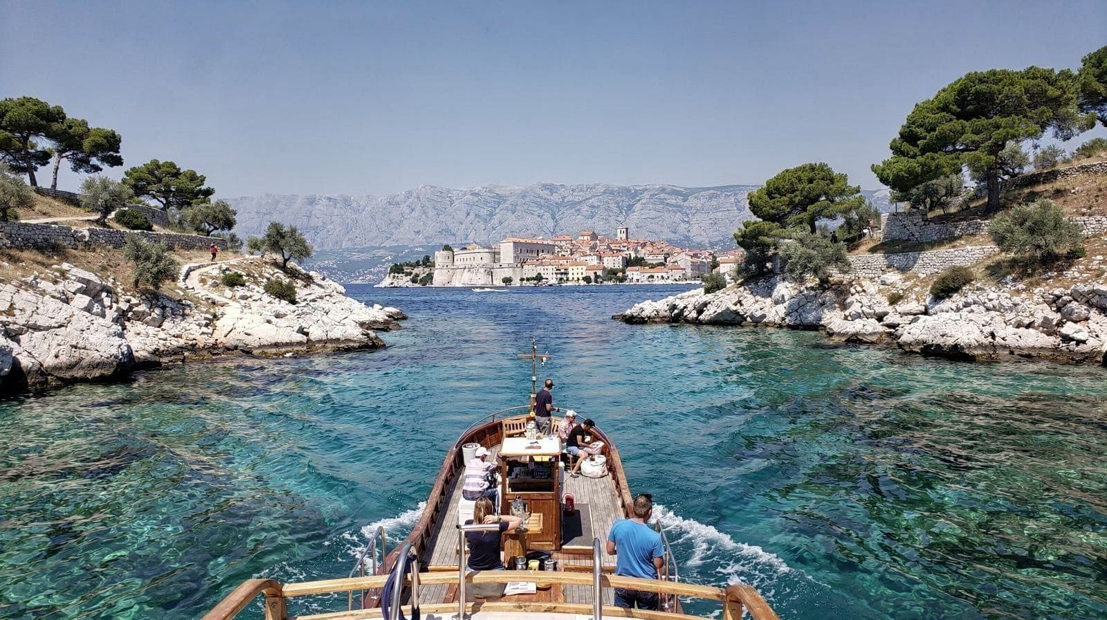 Island Hopping Cruises