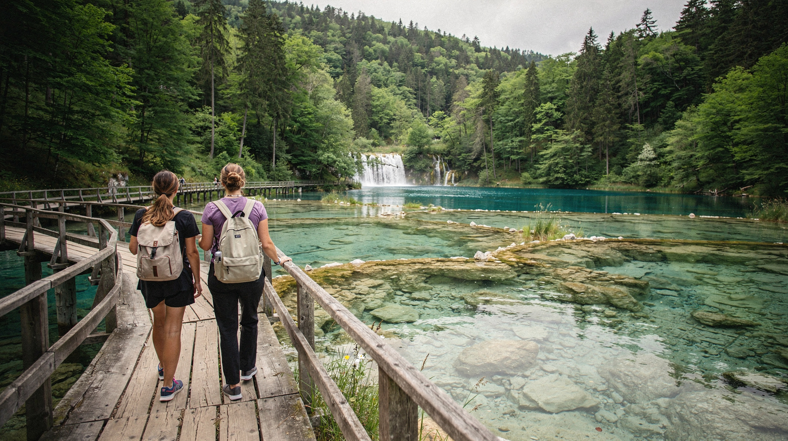 Plitvice Lakes Early Access: Why a Morning Entry Beats the Midday Crowds