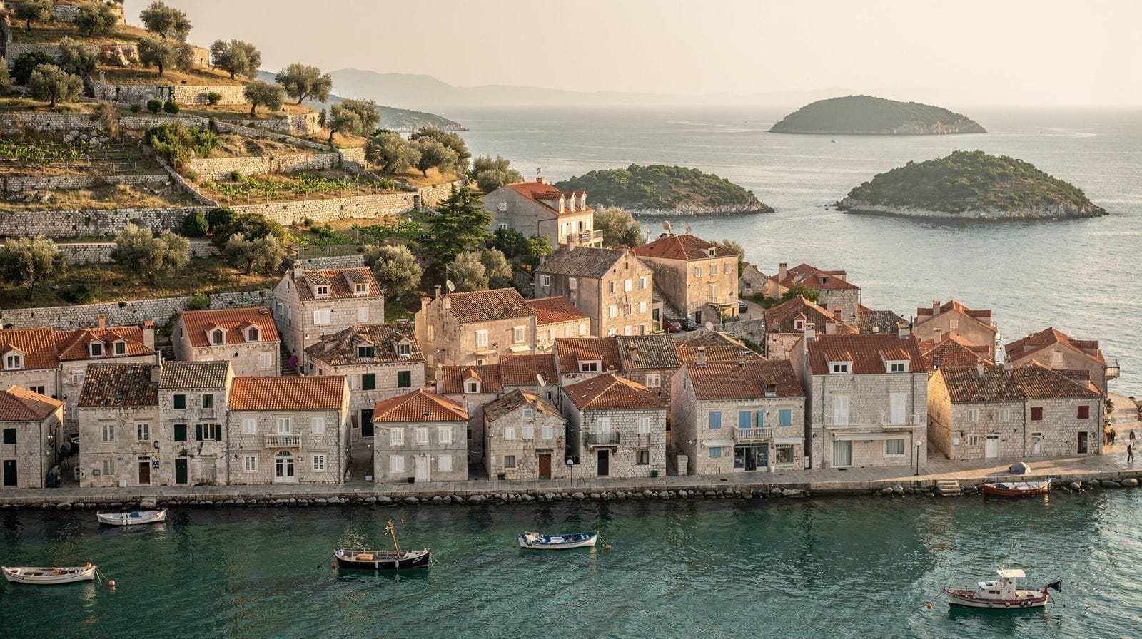 Primošten Day Trip from Zadar: Stone Villages and Babić Wine